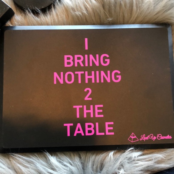 I Bring Nothing to The Table Eyeshadow Palette - Picture 2 of 5